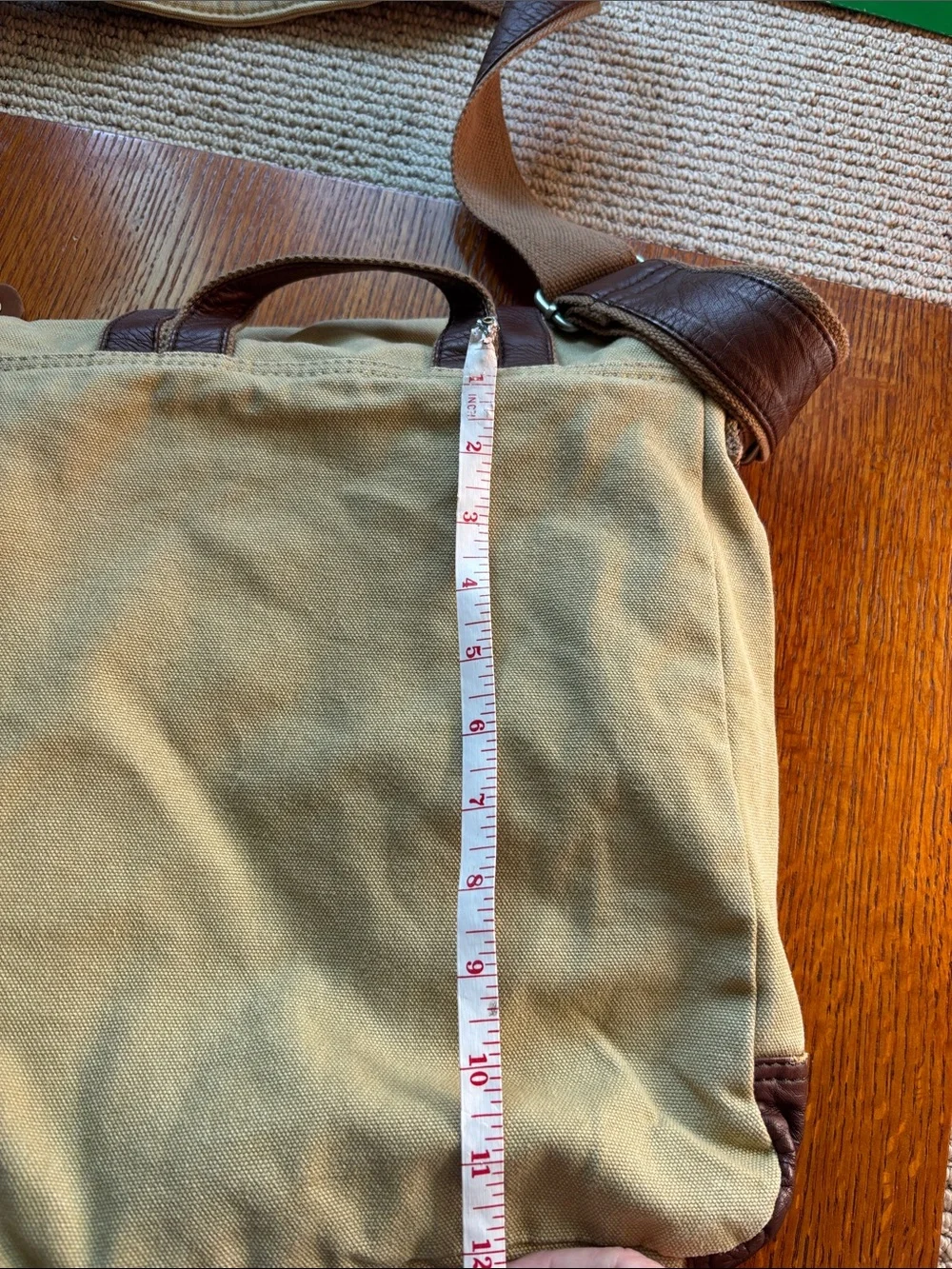 URBAN EDGE Canyon Outback messenger canvas with leather trim bag.
